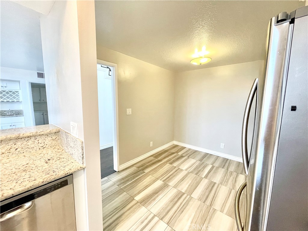 8180 Manitoba Street 311