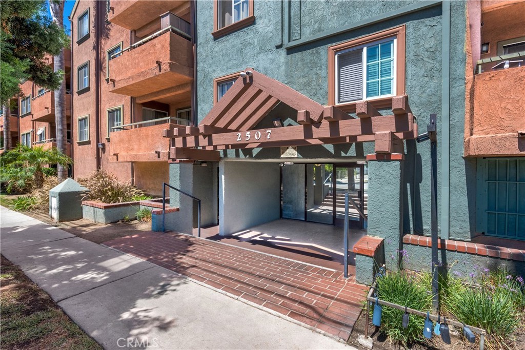2507 E 15th