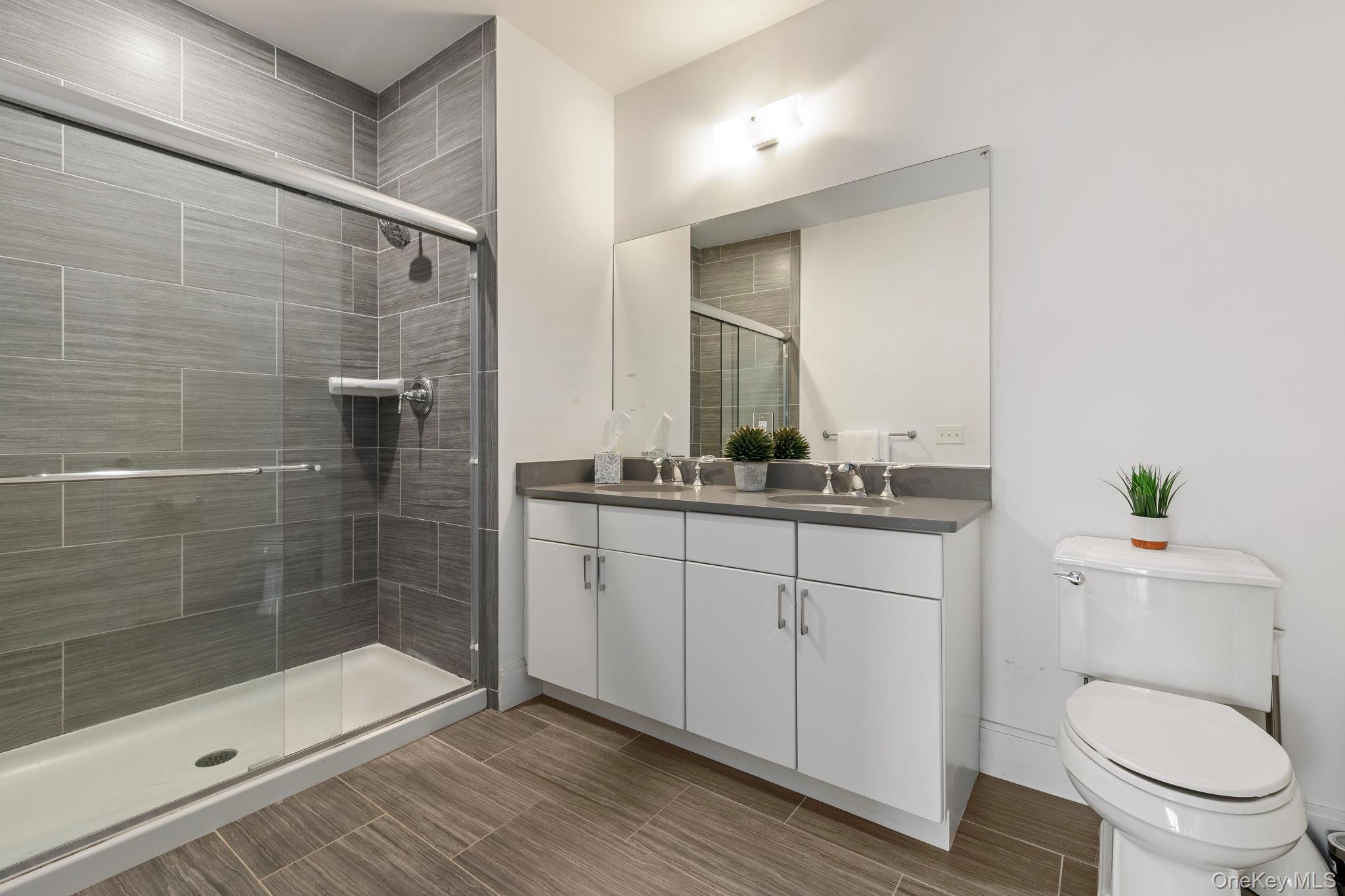 222 Marina Pointe Drive Unit: 222