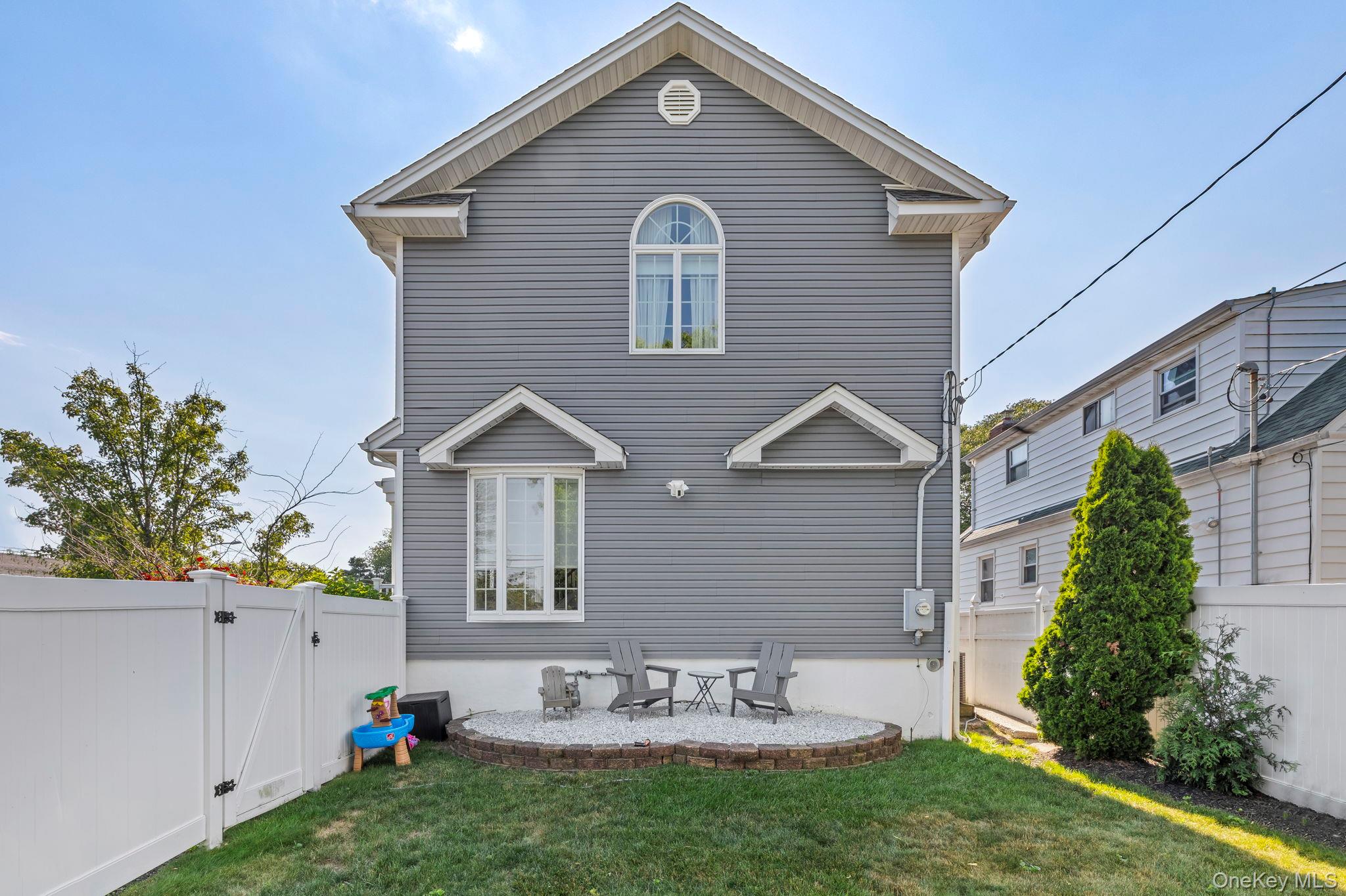 80 Central Boulevard