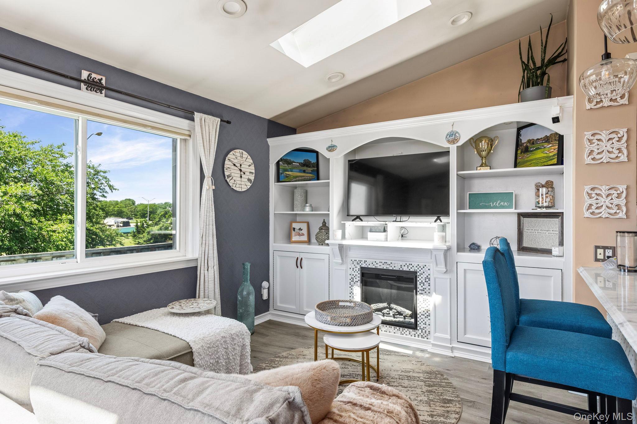 1 Anchorage Way Unit: 202