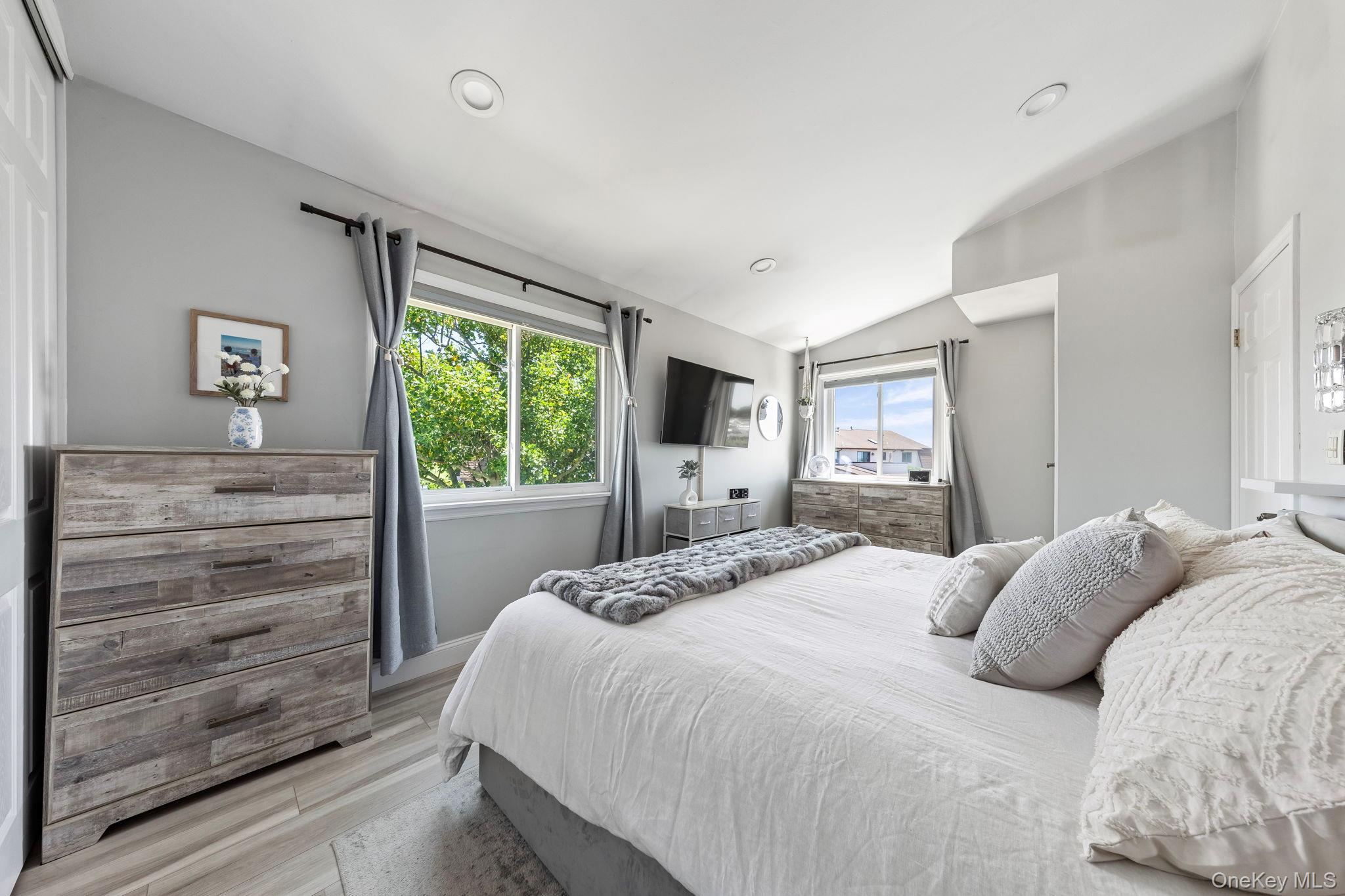 1 Anchorage Way Unit: 202