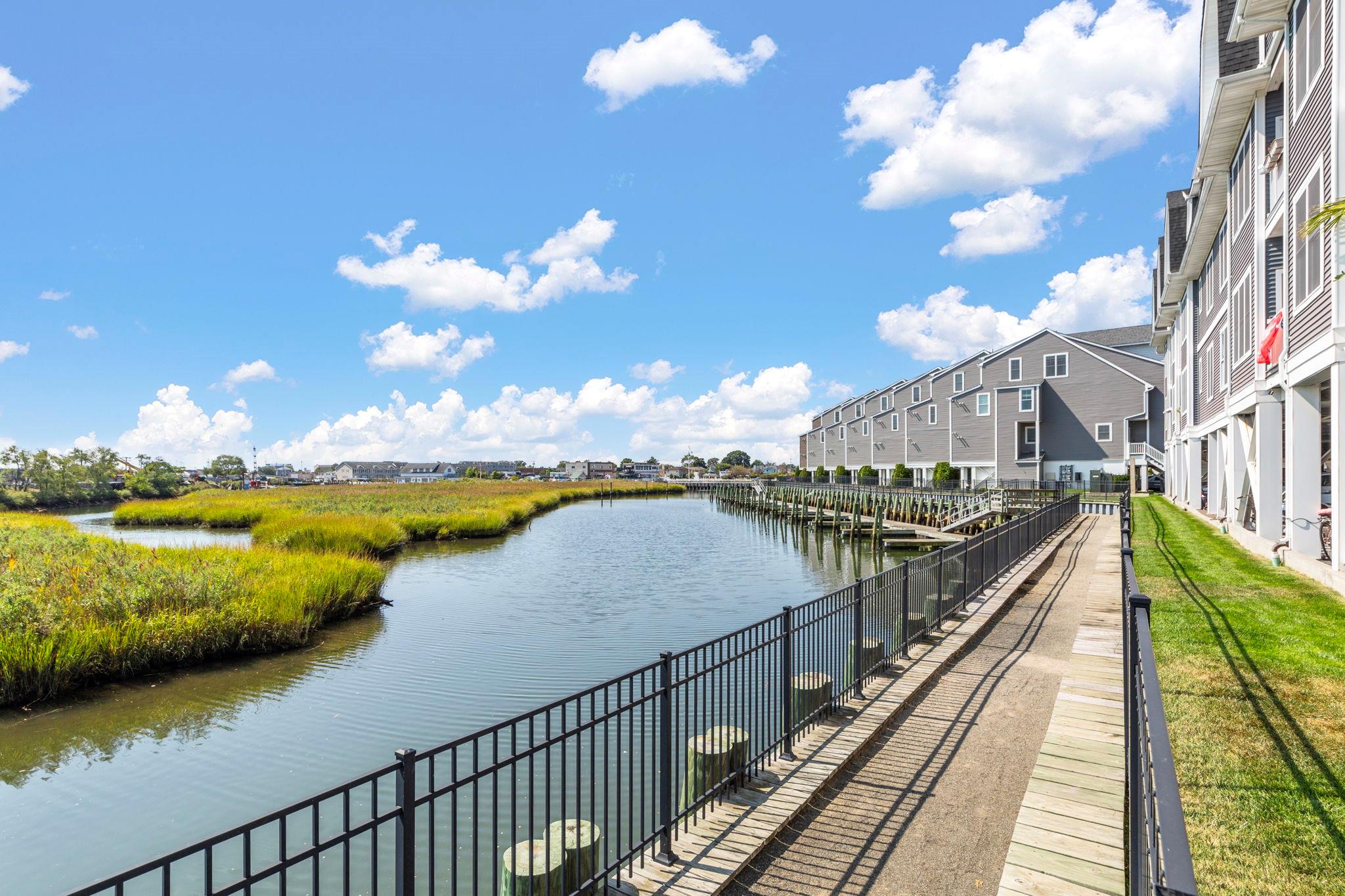 321 Marina Pointe Drive