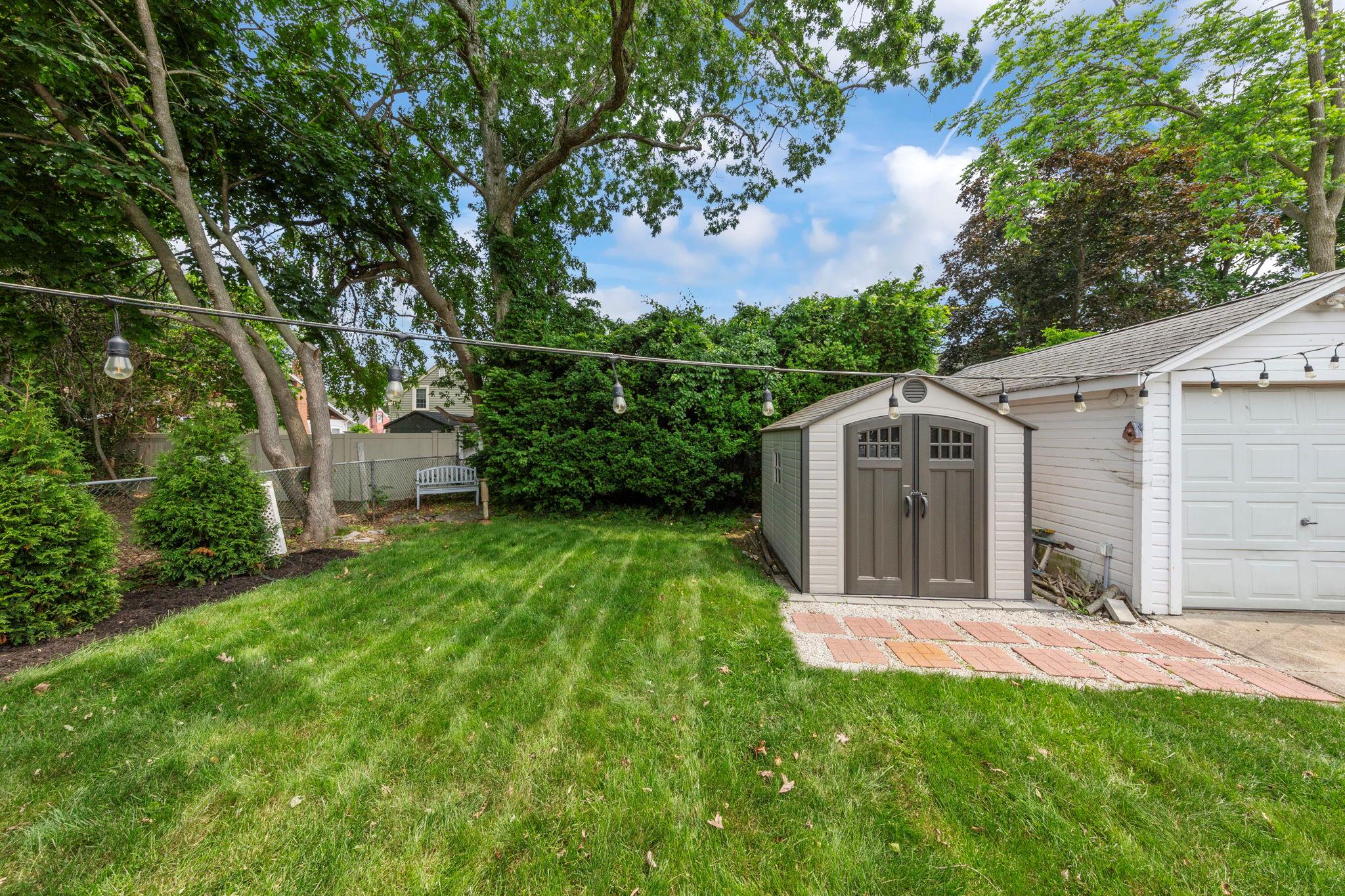 43 Willett Avenue