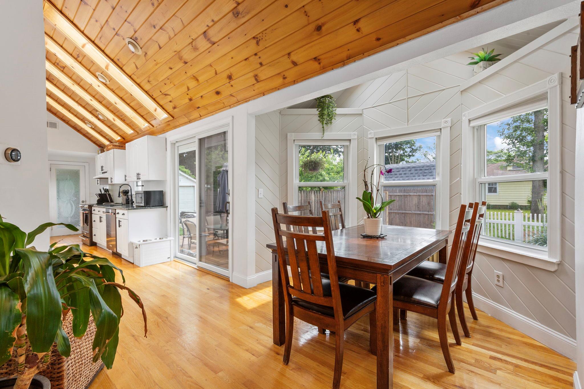 43 Willett Avenue