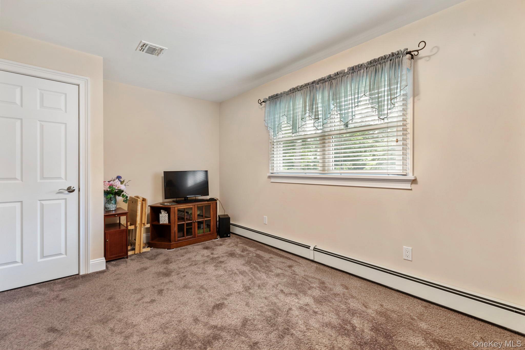 1 Arbutus Court