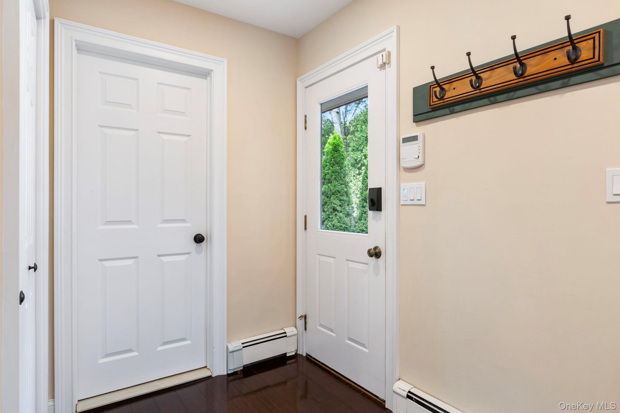 1 Arbutus Court