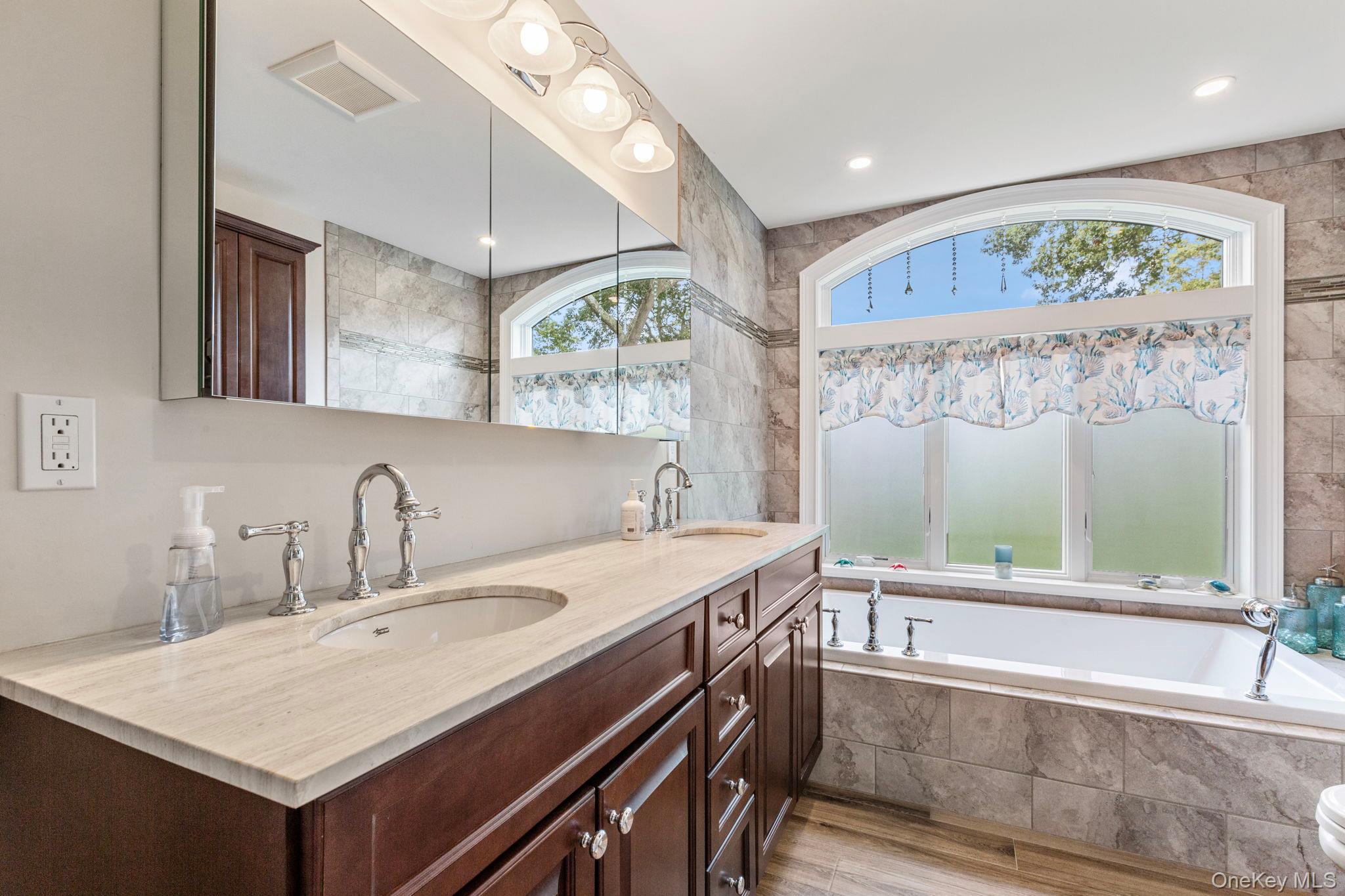 1 Arbutus Court