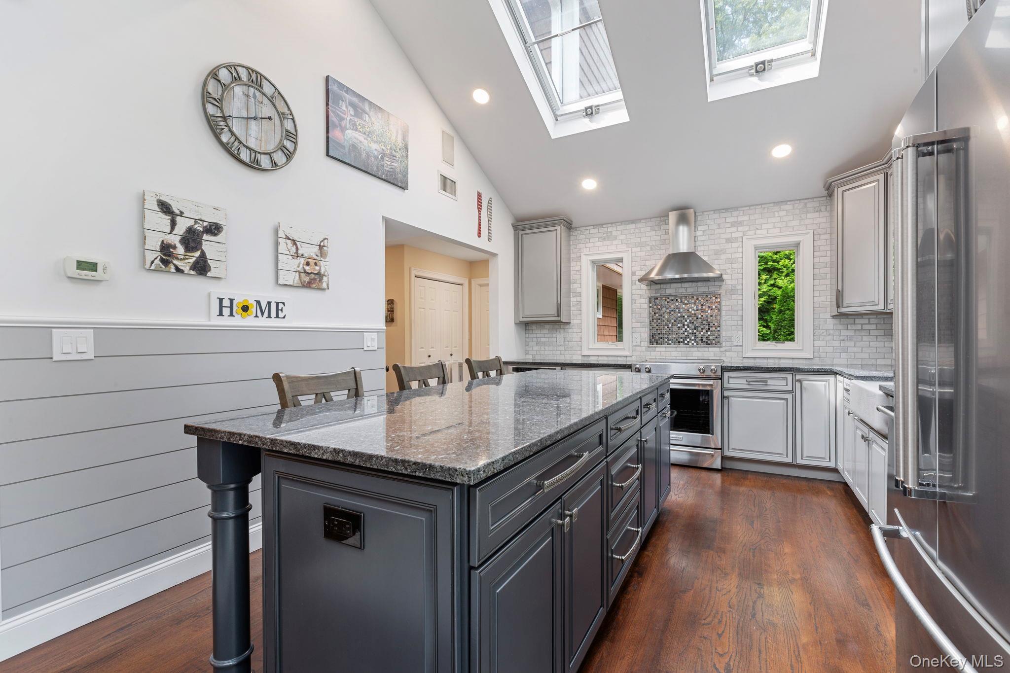 1 Arbutus Court