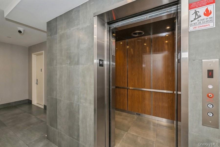 1251 E 19th Street Unit: 4B