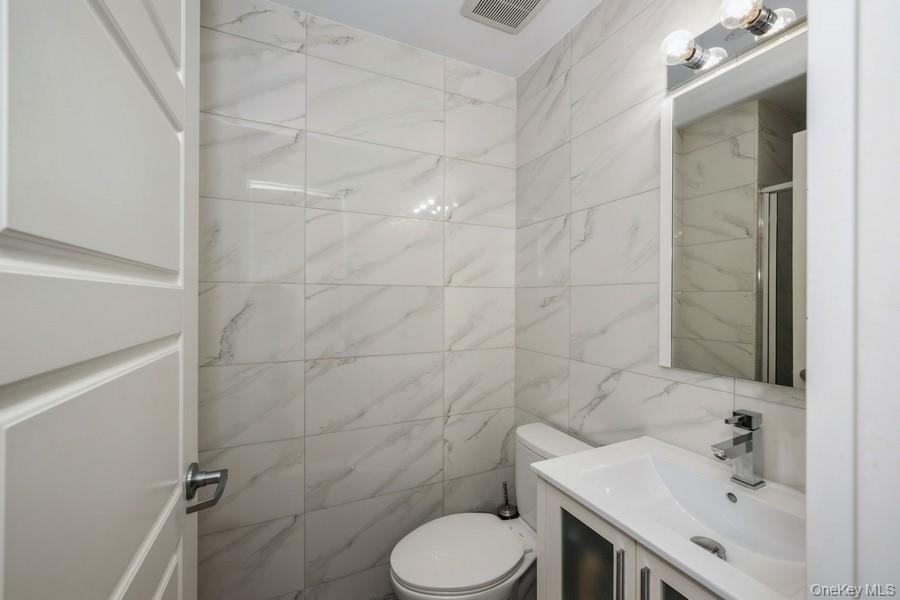 1251 E 19th Street Unit: 4B