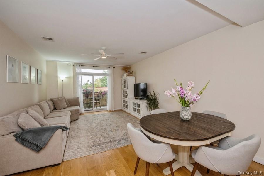 1251 E 19th Street Unit: 4B