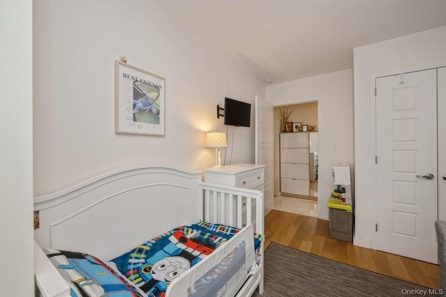 1251 E 19th Street Unit: 4B