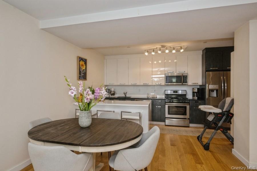 1251 E 19th Street Unit: 4B