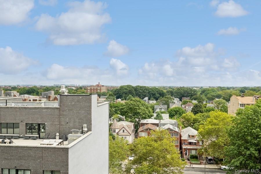 1251 E 19th Street Unit: 4B