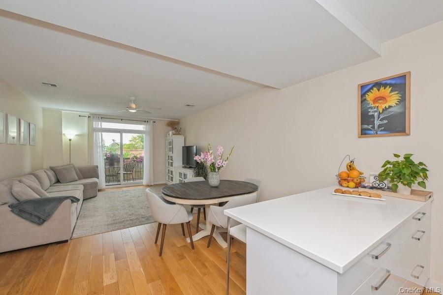 1251 E 19th Street Unit: 4B