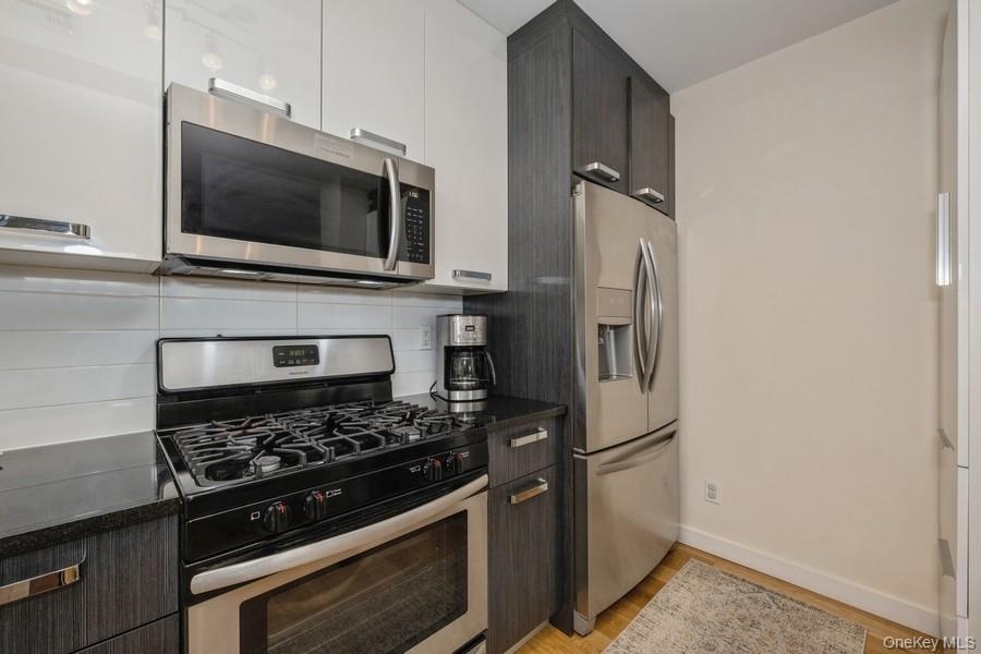 1251 E 19th Street Unit: 4B