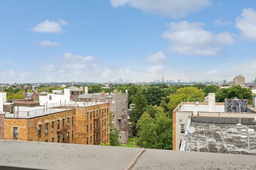 1251 E 19th Street Unit: 4B