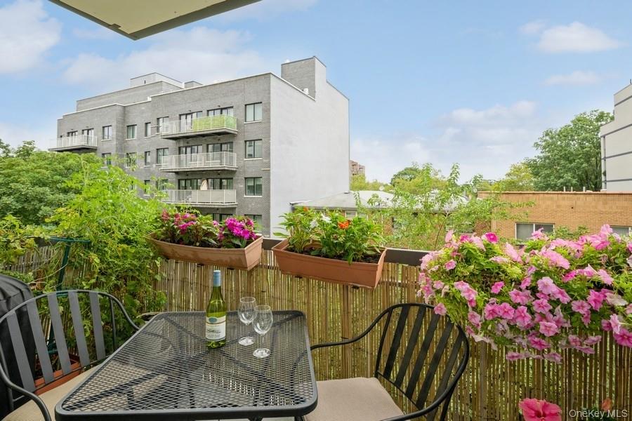 1251 E 19th Street Unit: 4B