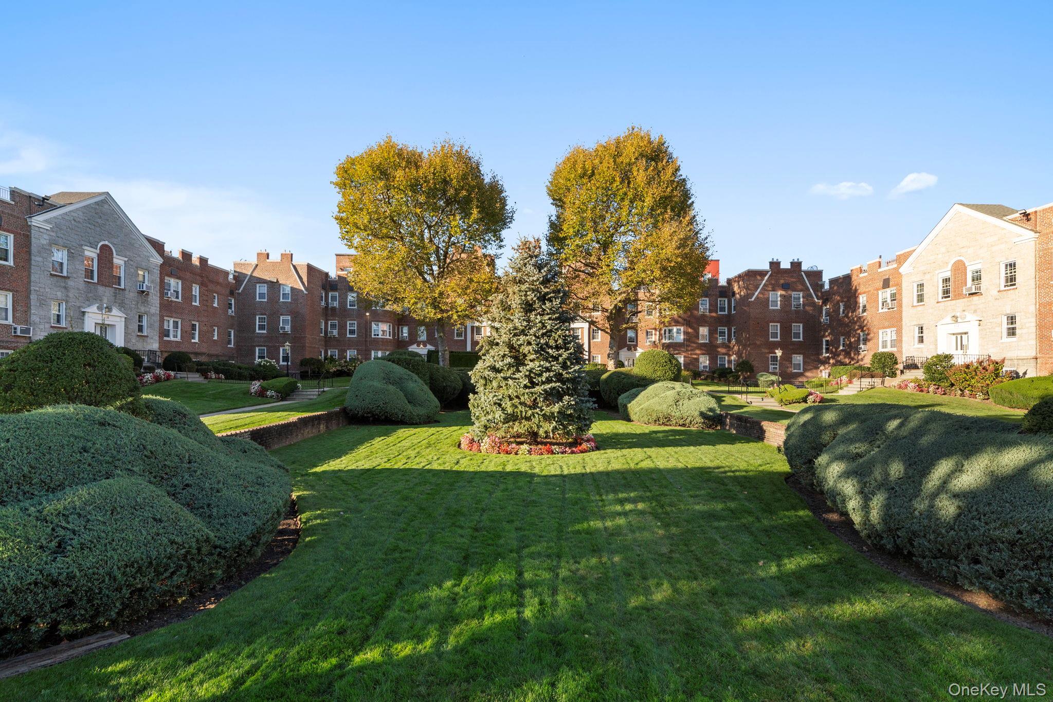 108 S Village Unit: 2B