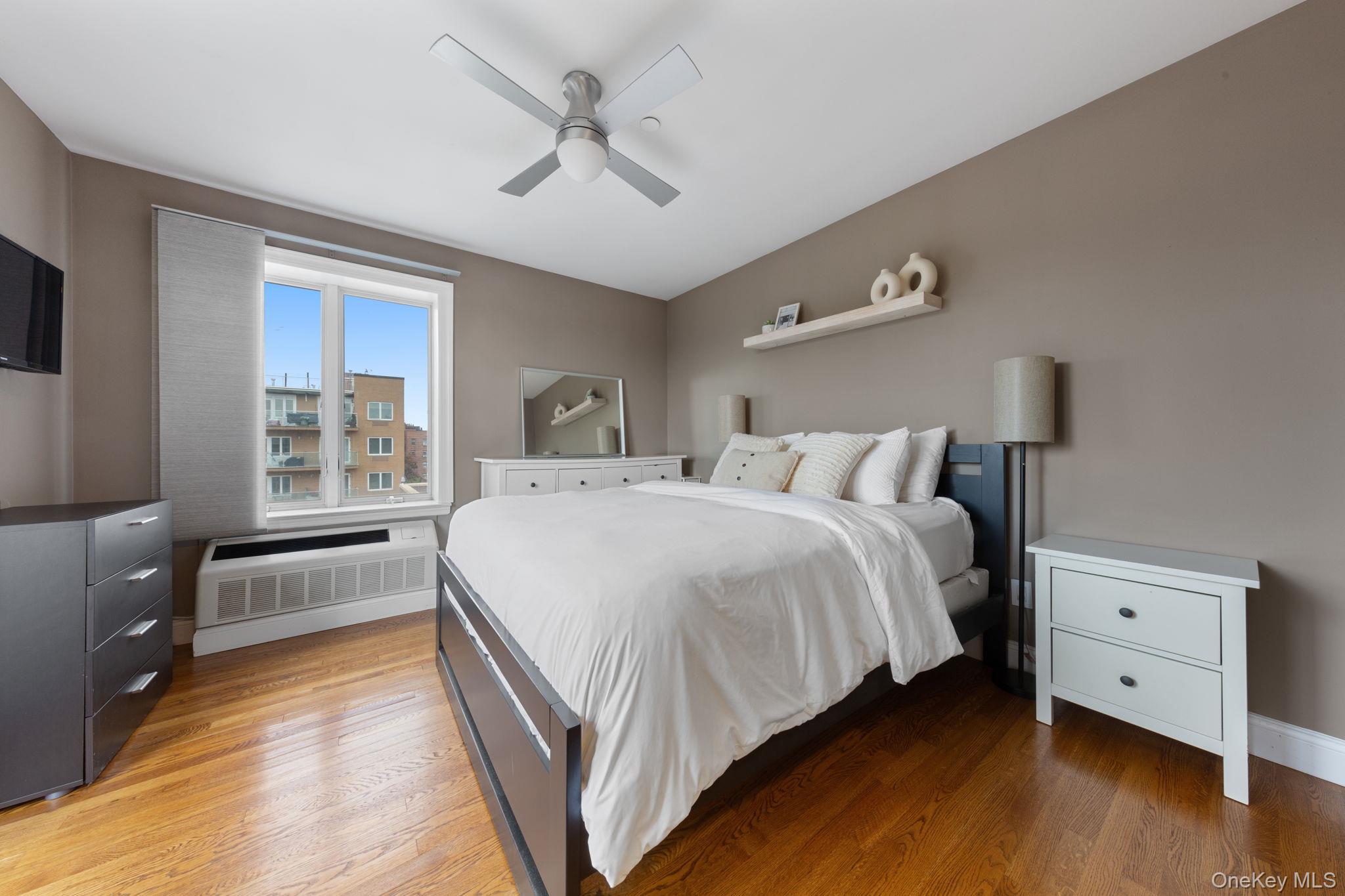 2325 31st Avenue Unit: Penthouse 7C