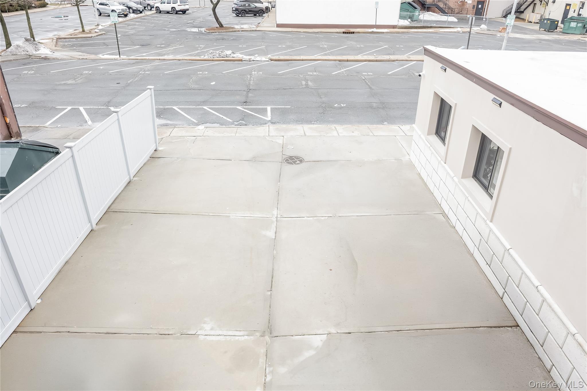 218 Sunrise Highway Unit: 2E