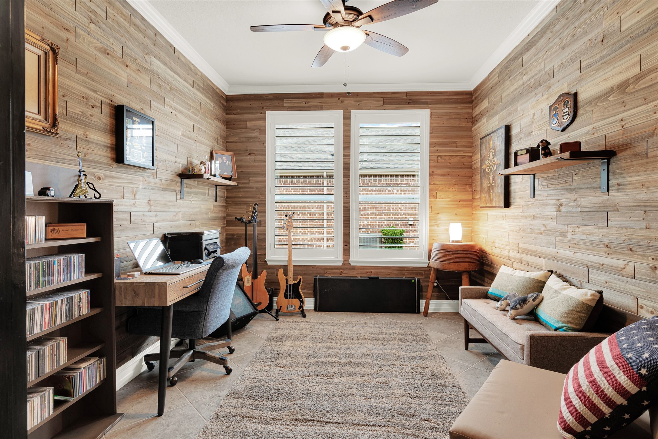 3149 Castaway Lane