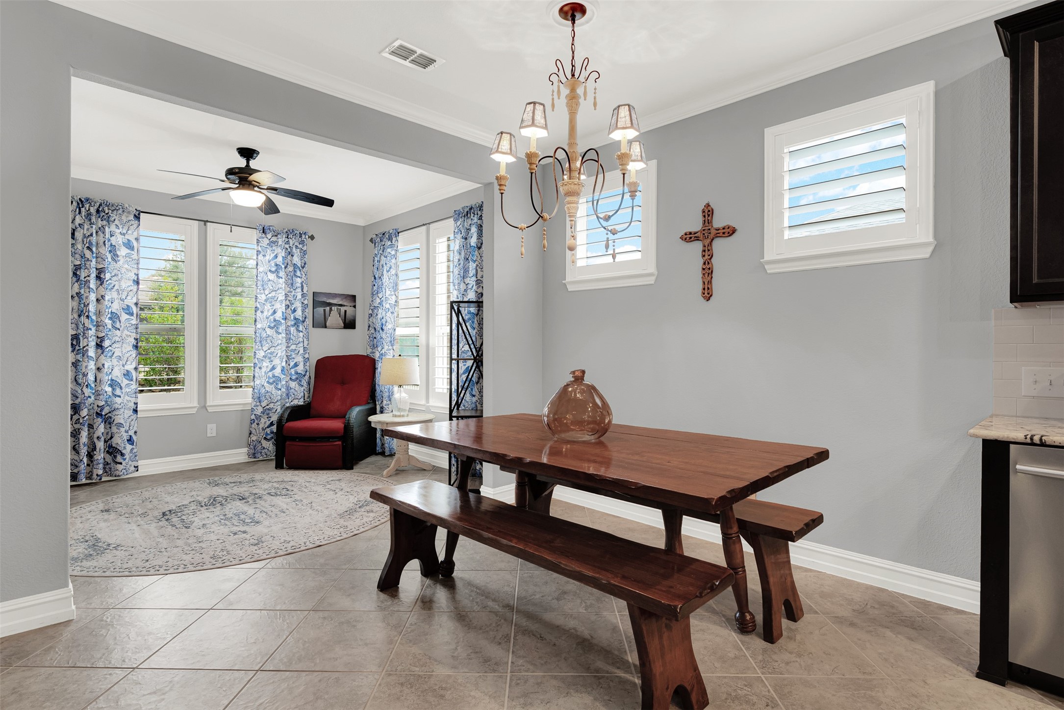 3149 Castaway Lane