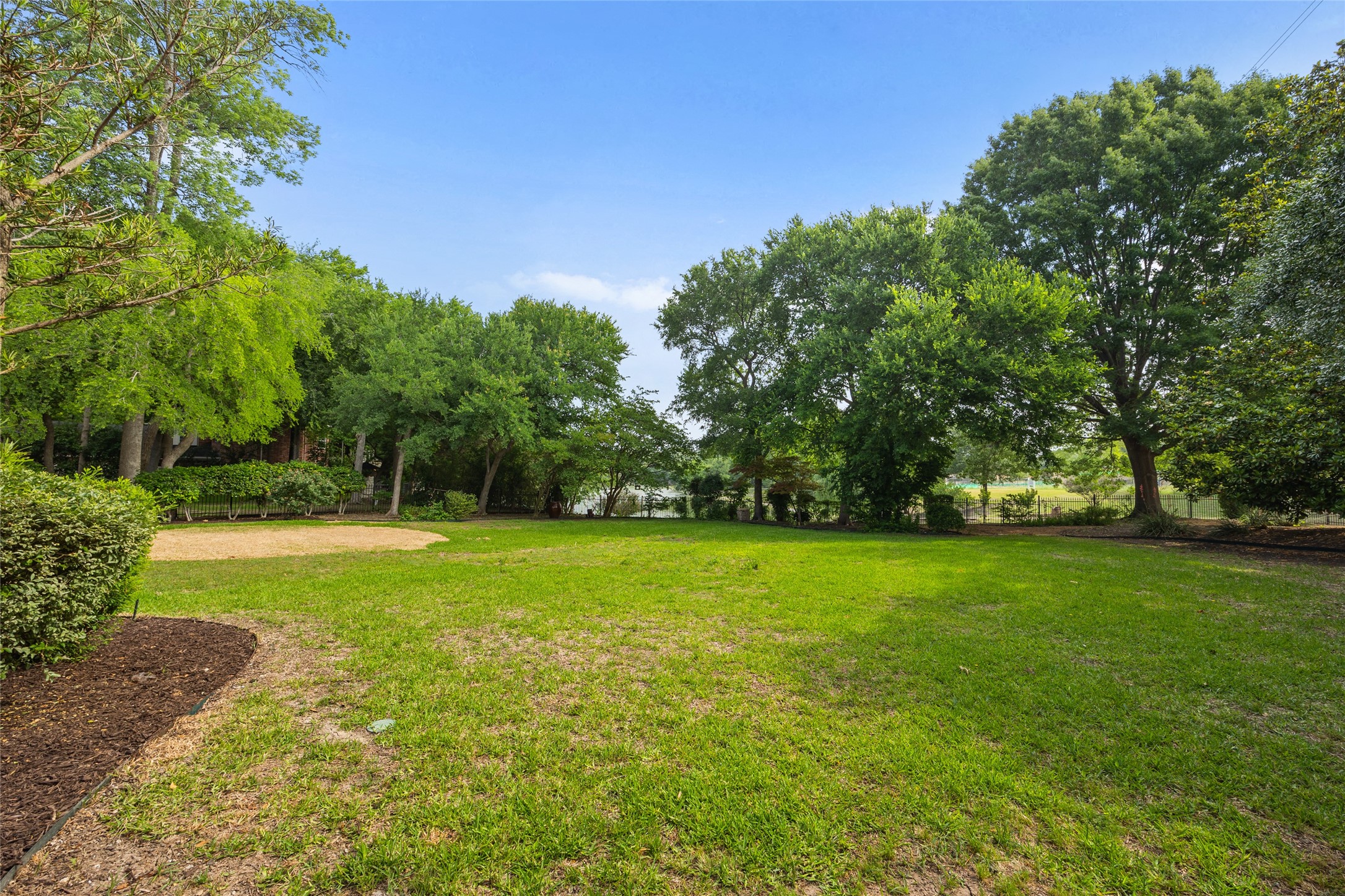 3109 Country Club Drive