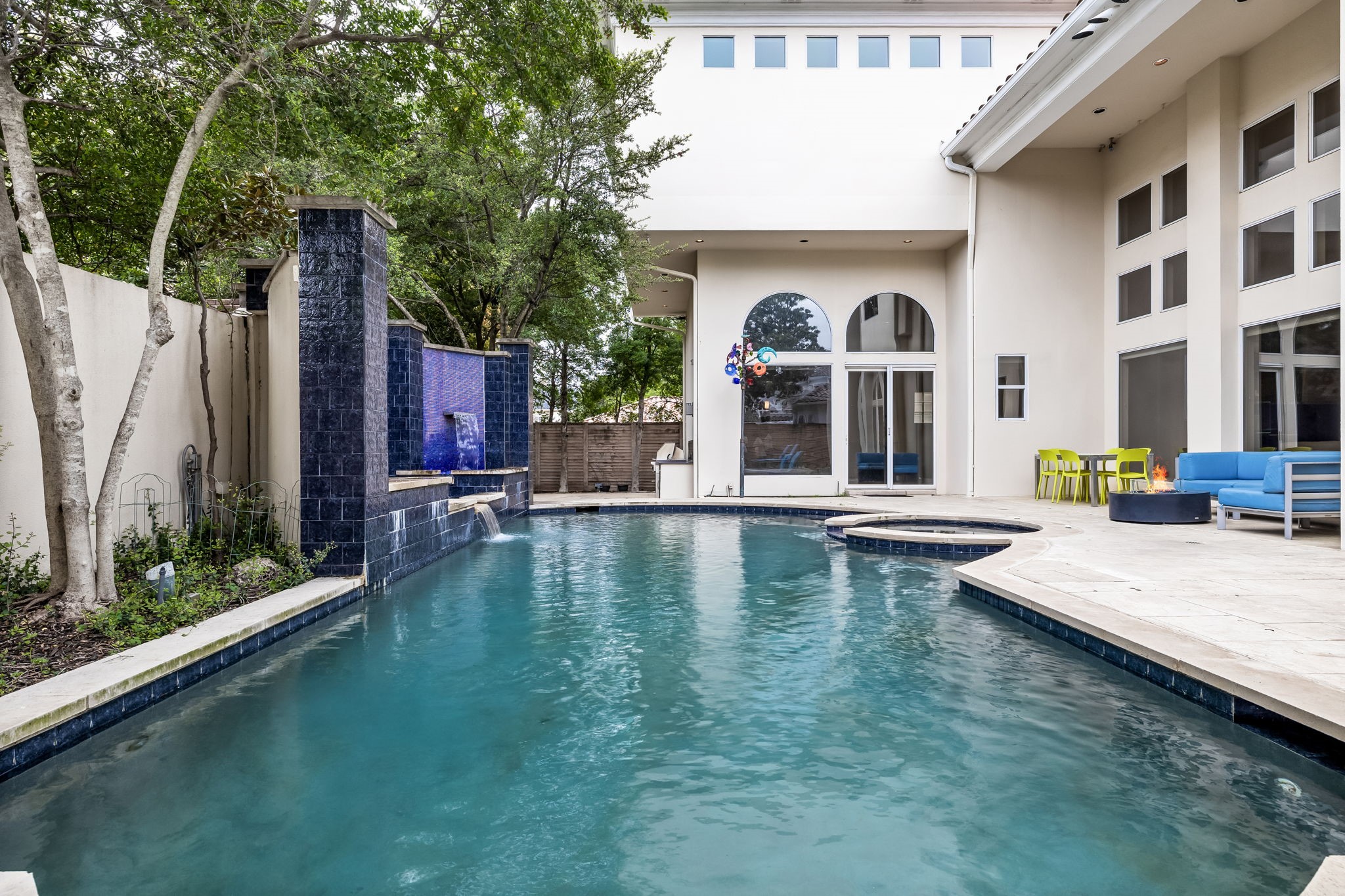 5608 Stone Cliff Court