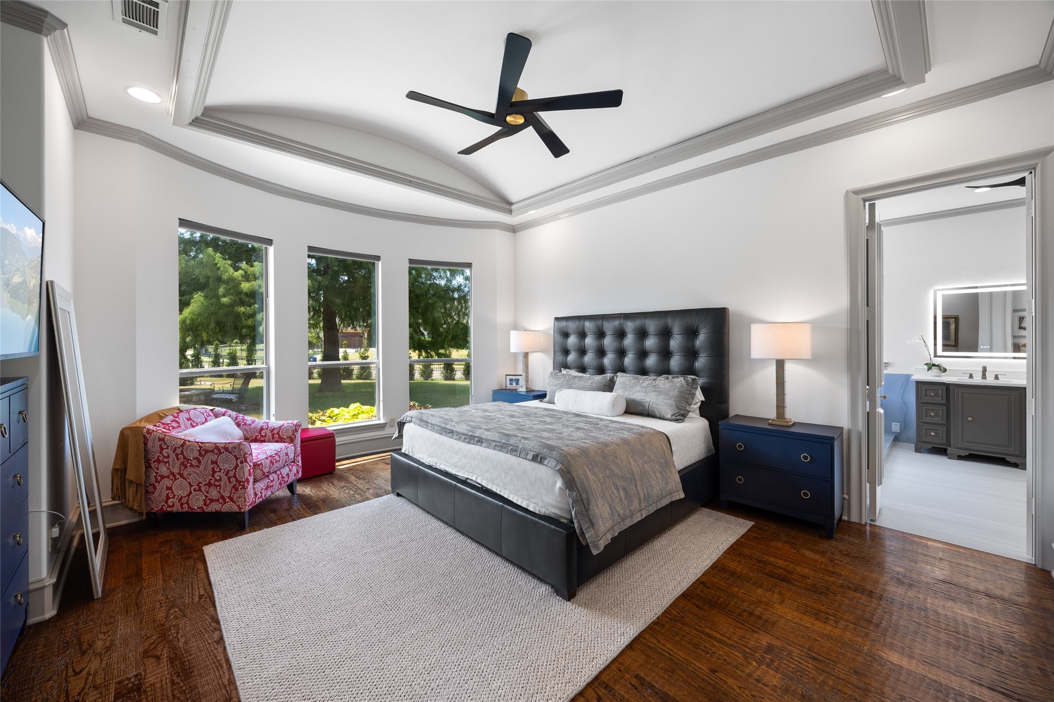 401 Wyndemere Boulevard