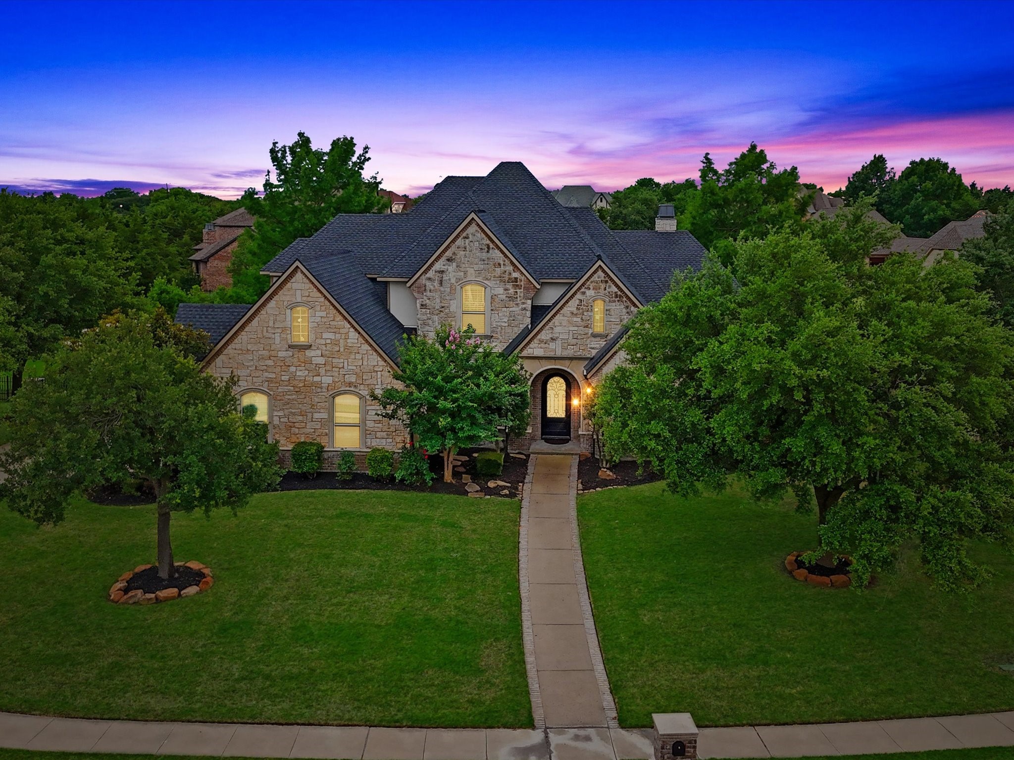 401 Wyndemere Boulevard