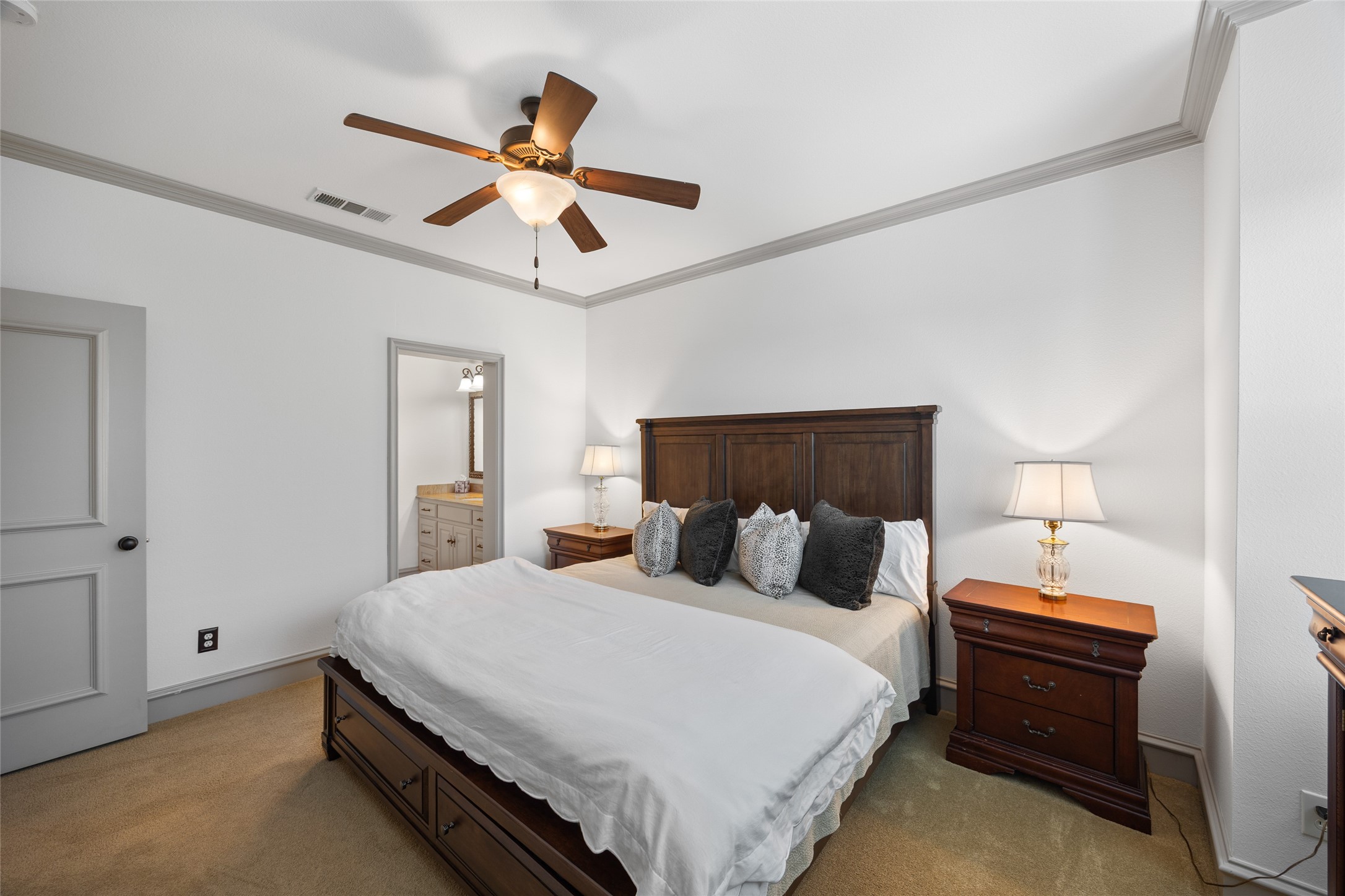 401 Wyndemere Boulevard