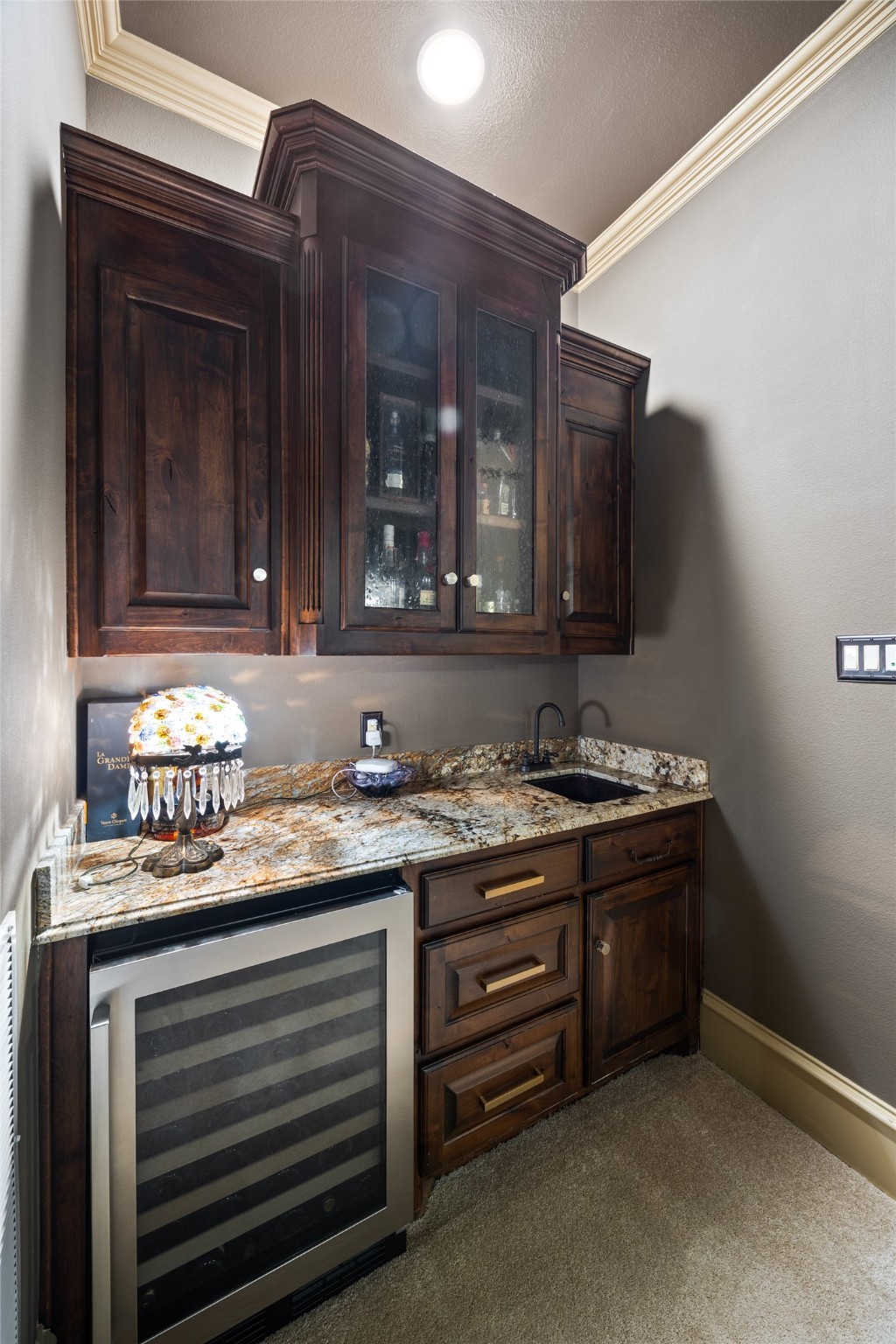 401 Wyndemere Boulevard