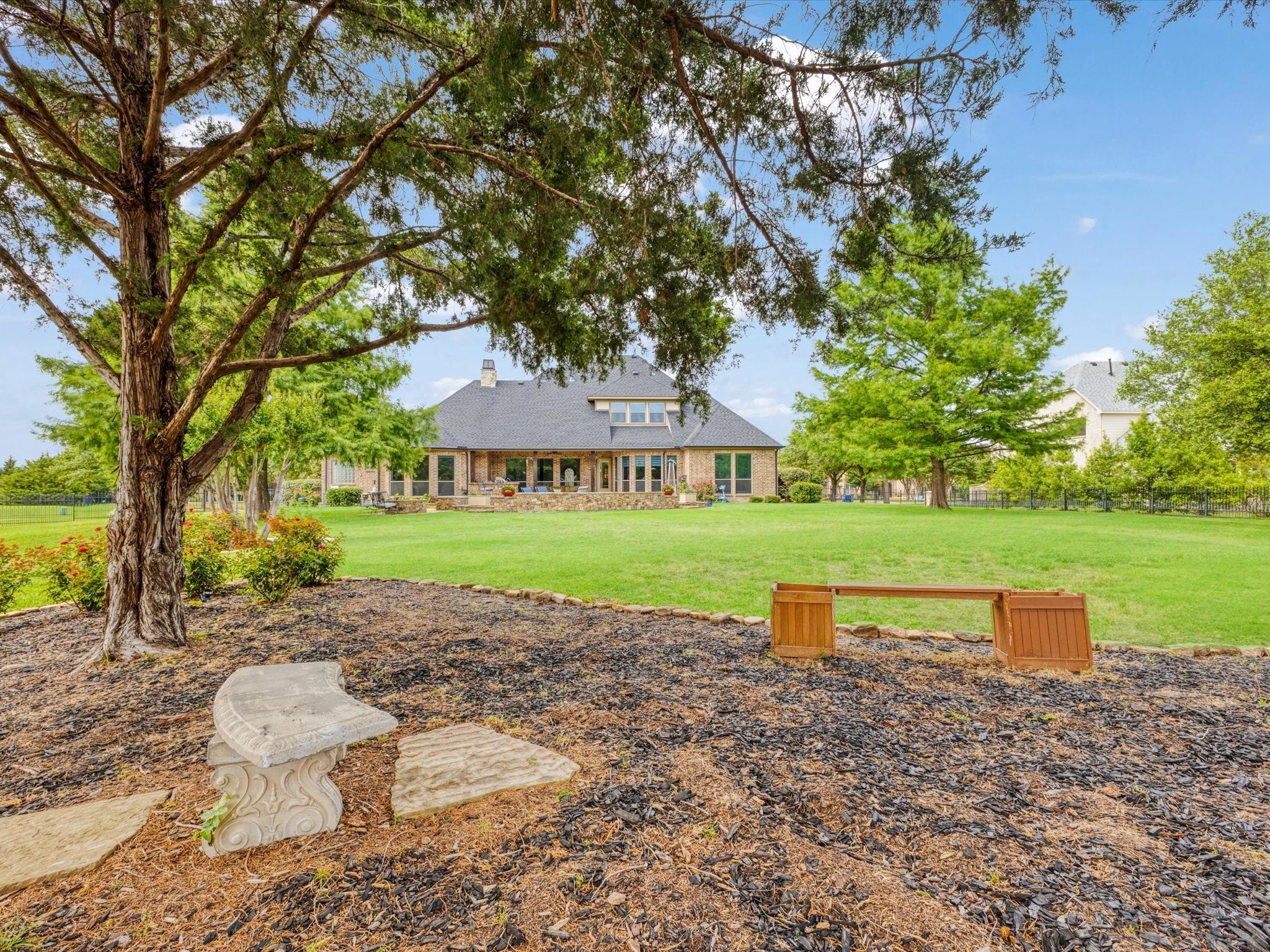 401 Wyndemere Boulevard