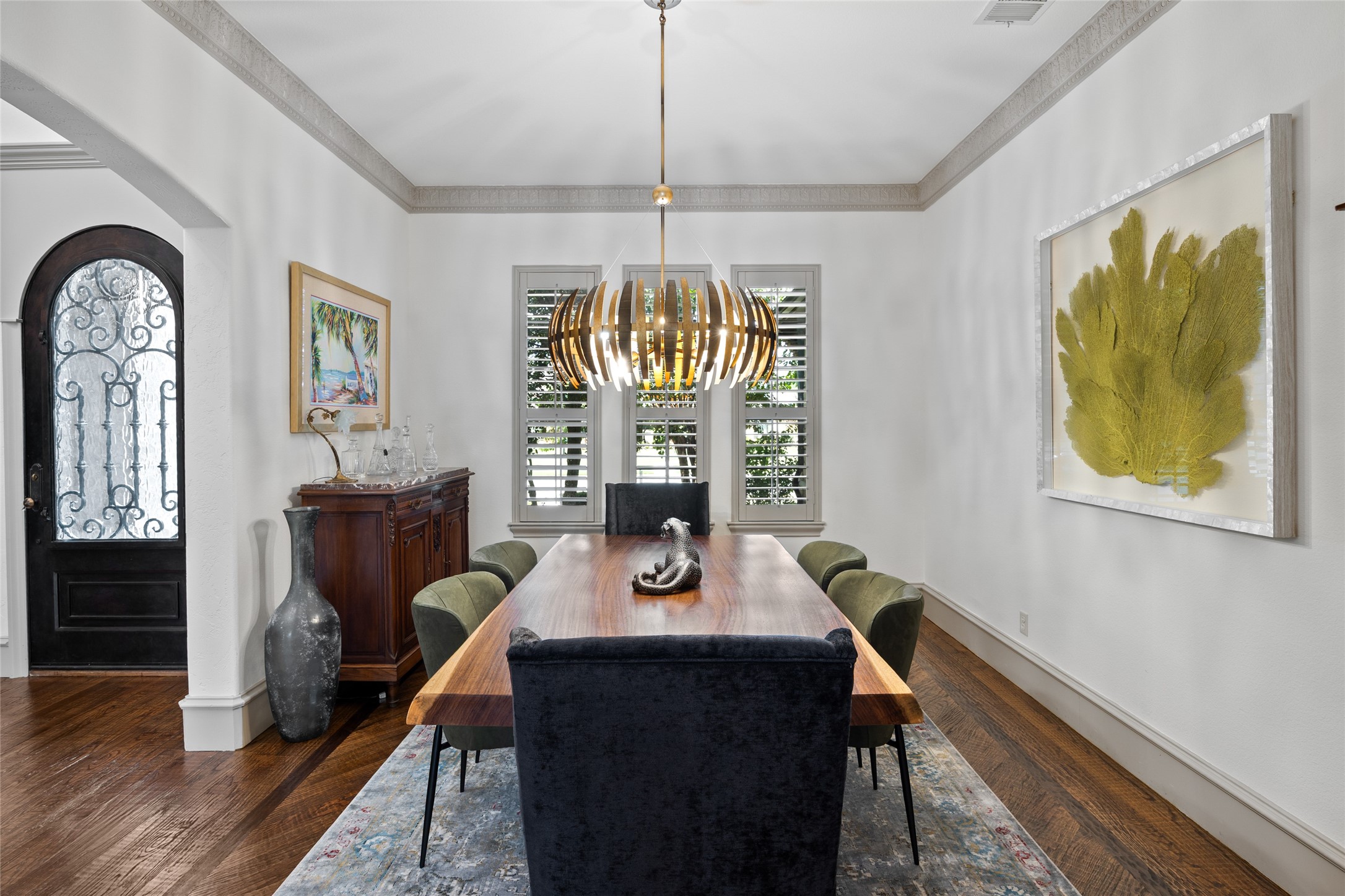 401 Wyndemere Boulevard