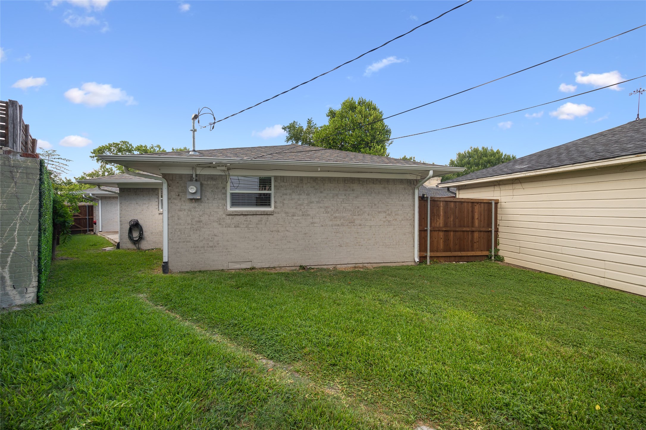 7024 Irongate Lane