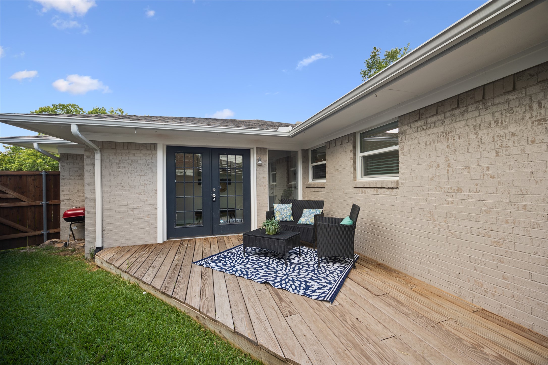 7024 Irongate Lane
