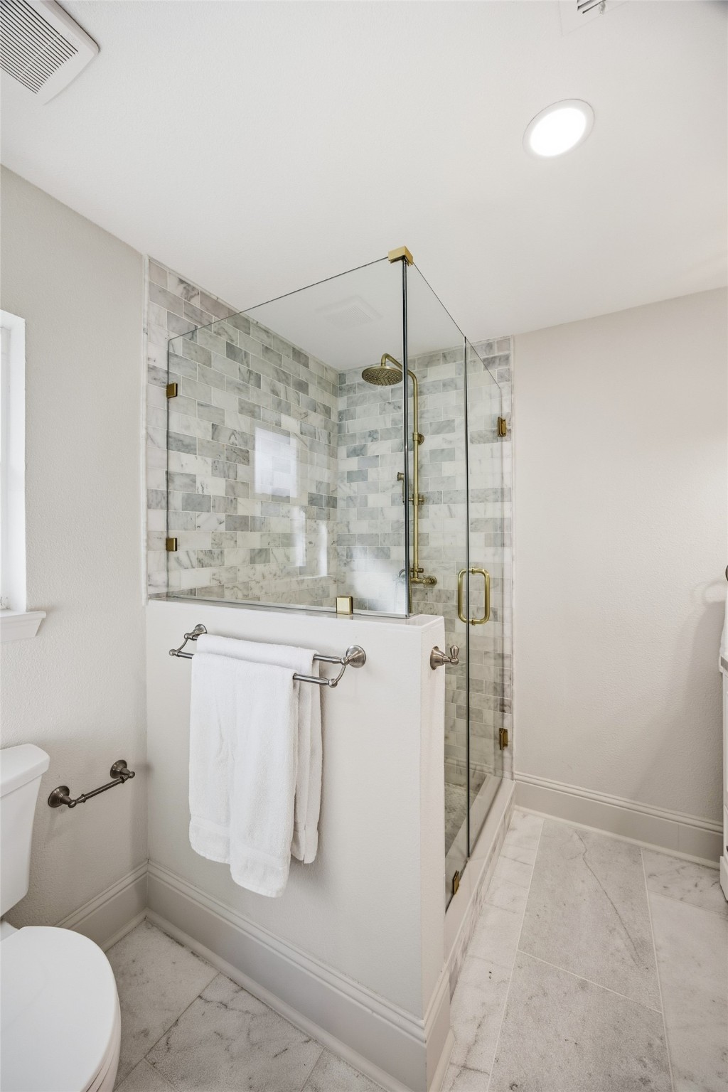 6116 E University Boulevard