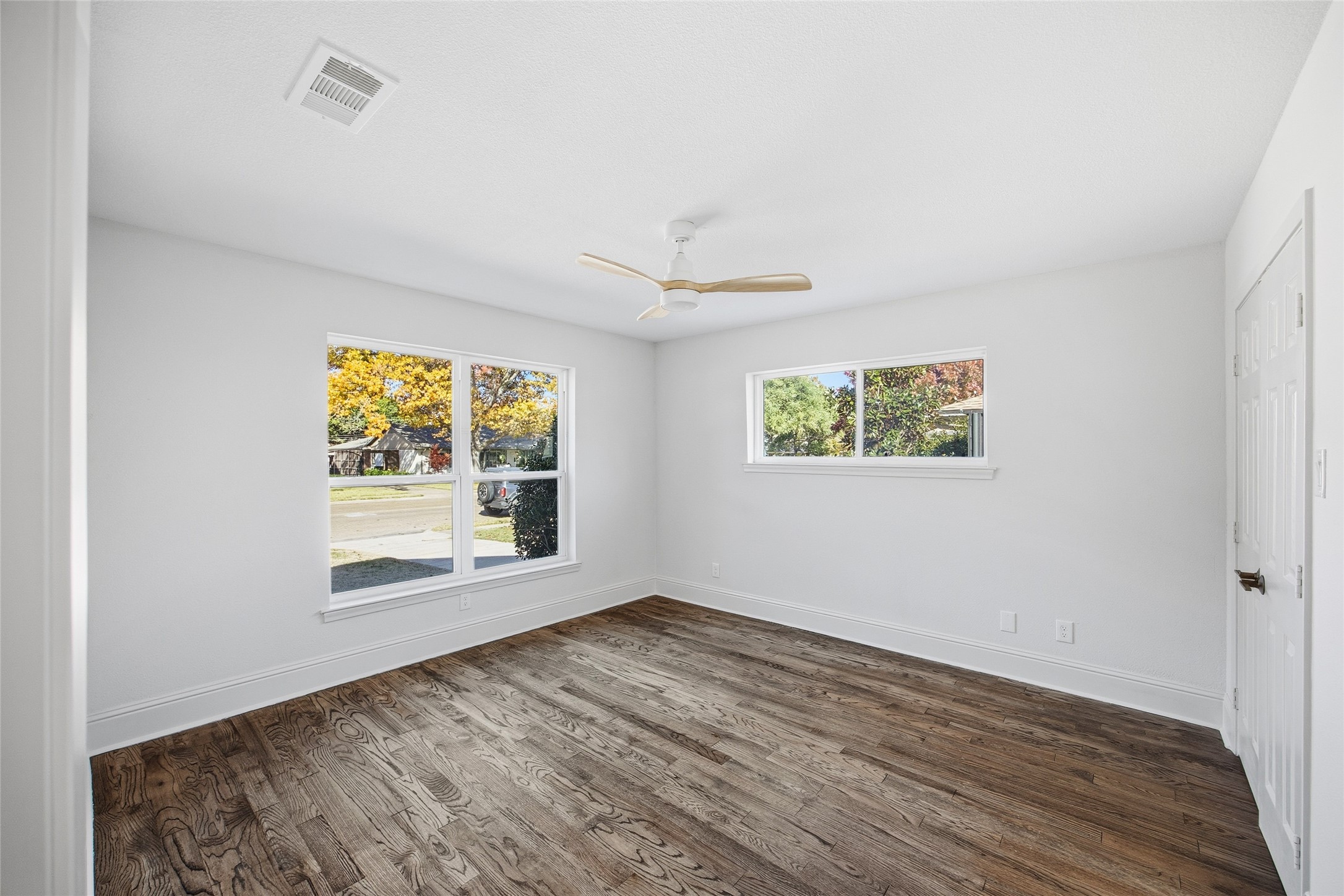 6116 E University Boulevard