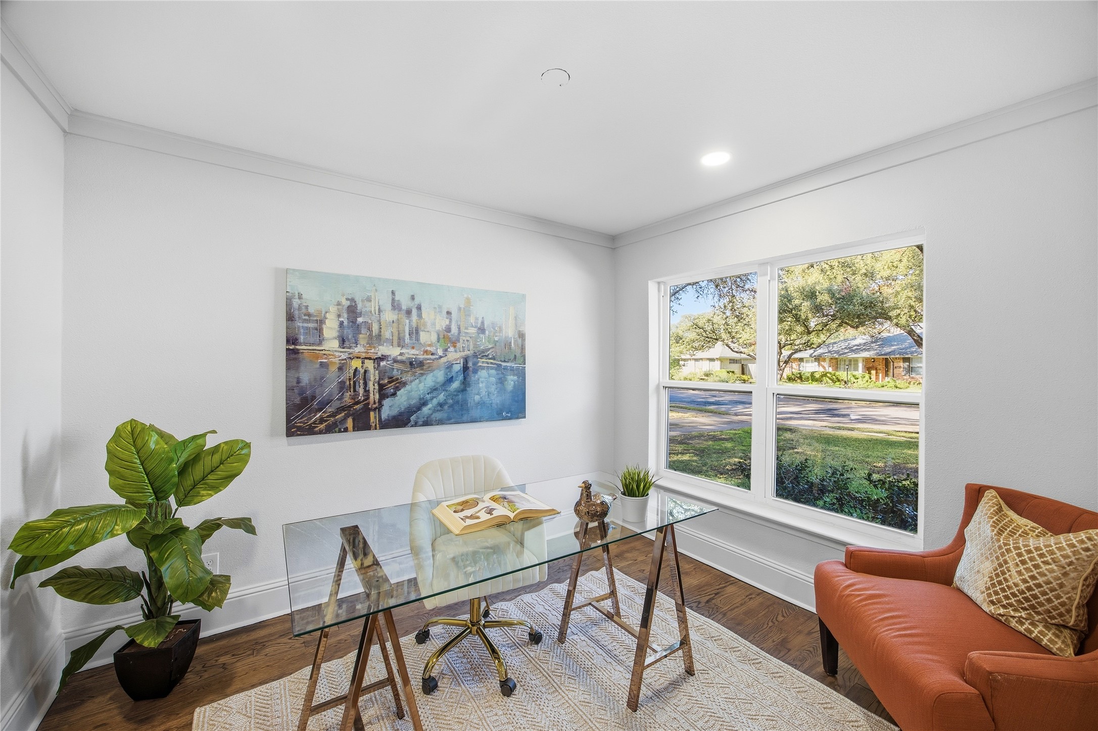 6116 E University Boulevard