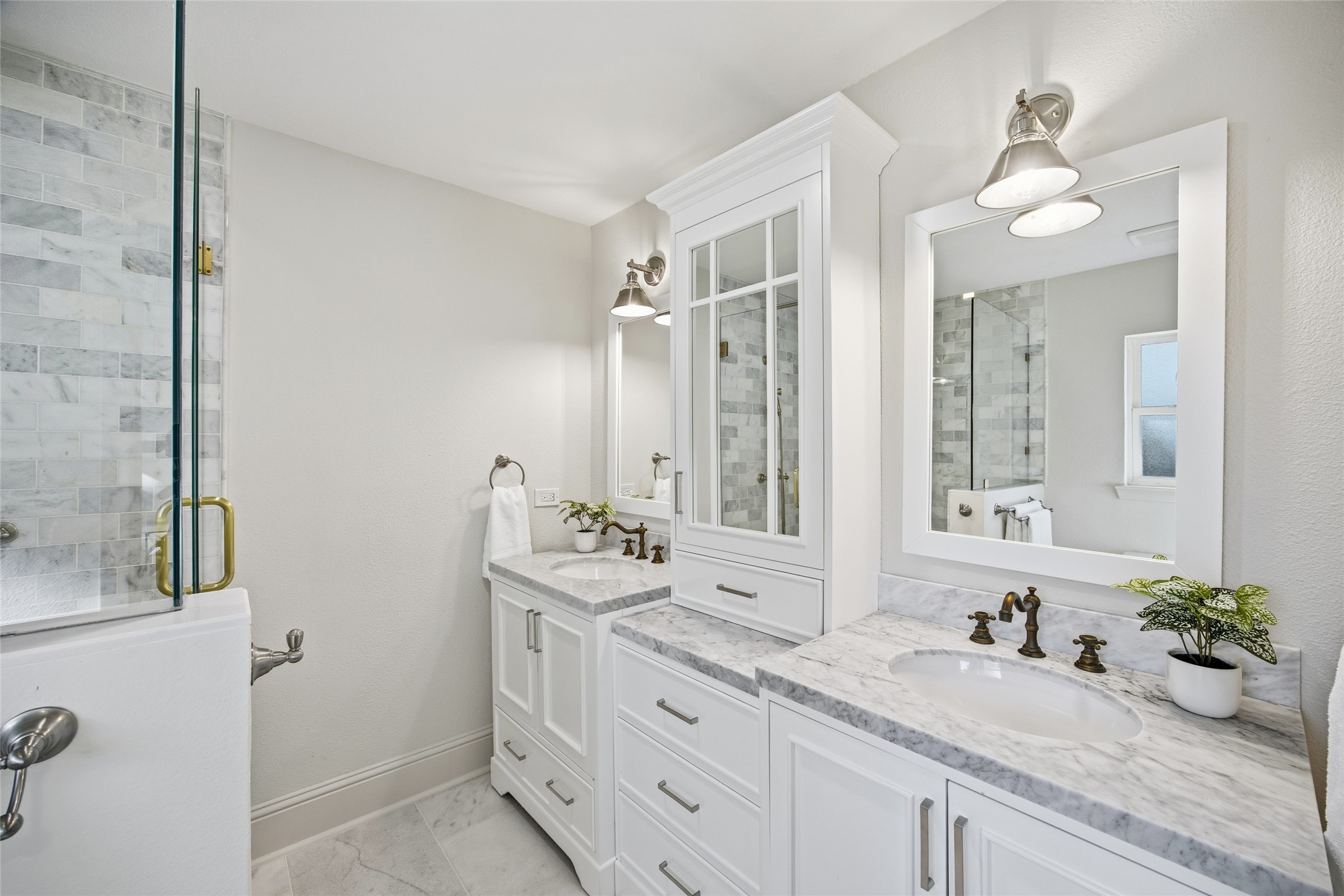 6116 E University Boulevard