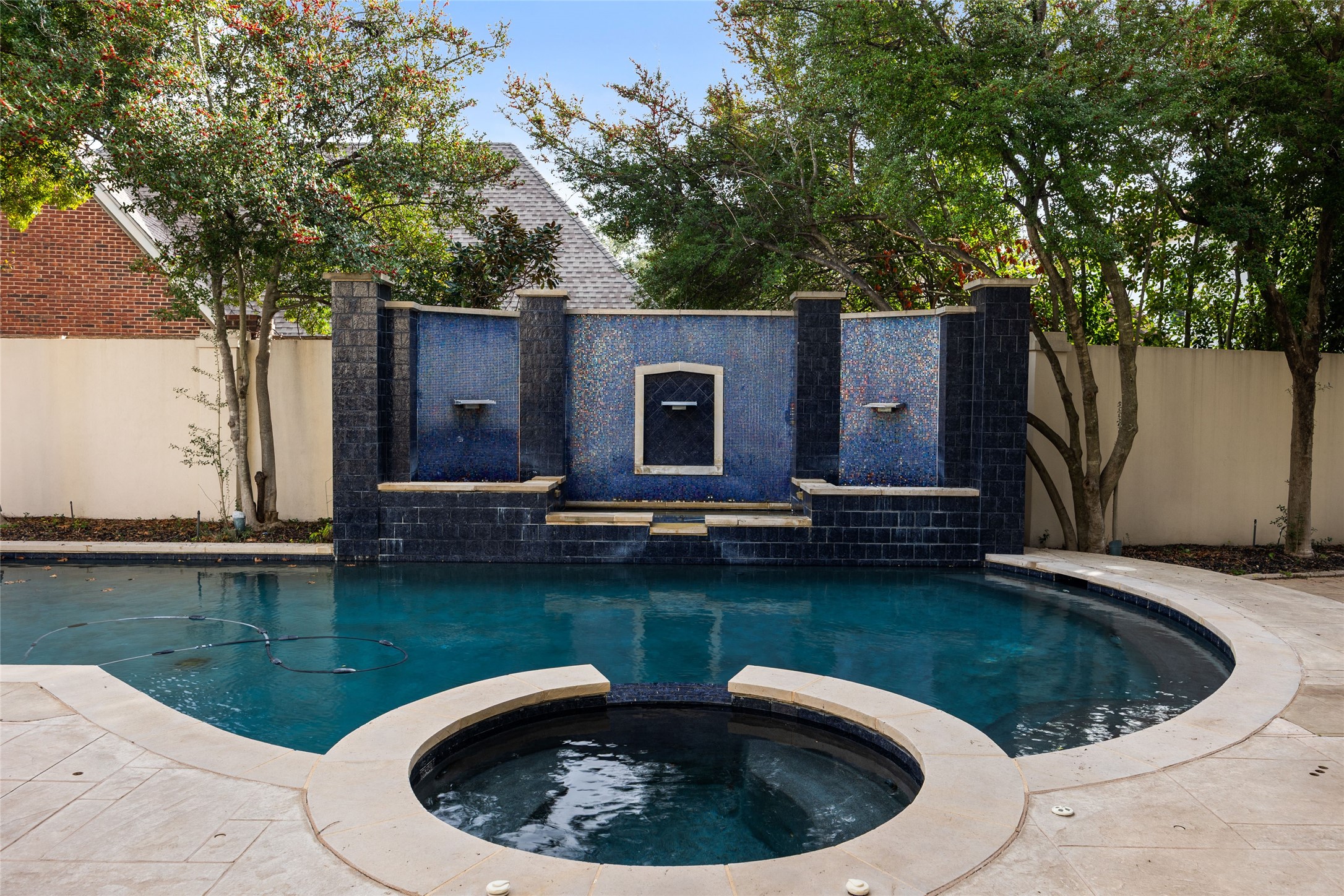 5608 Stone Cliff Court