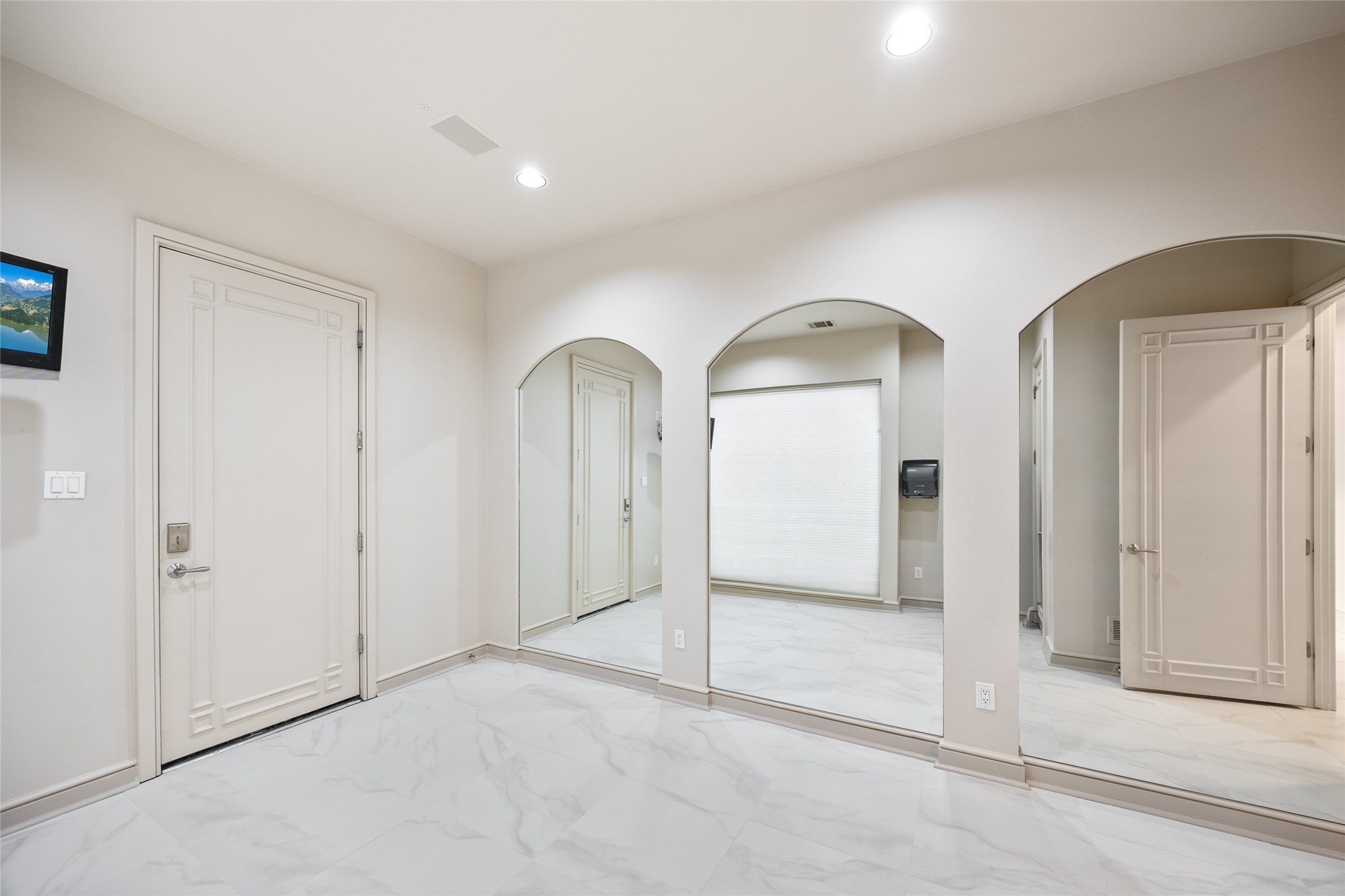 5608 Stone Cliff Court