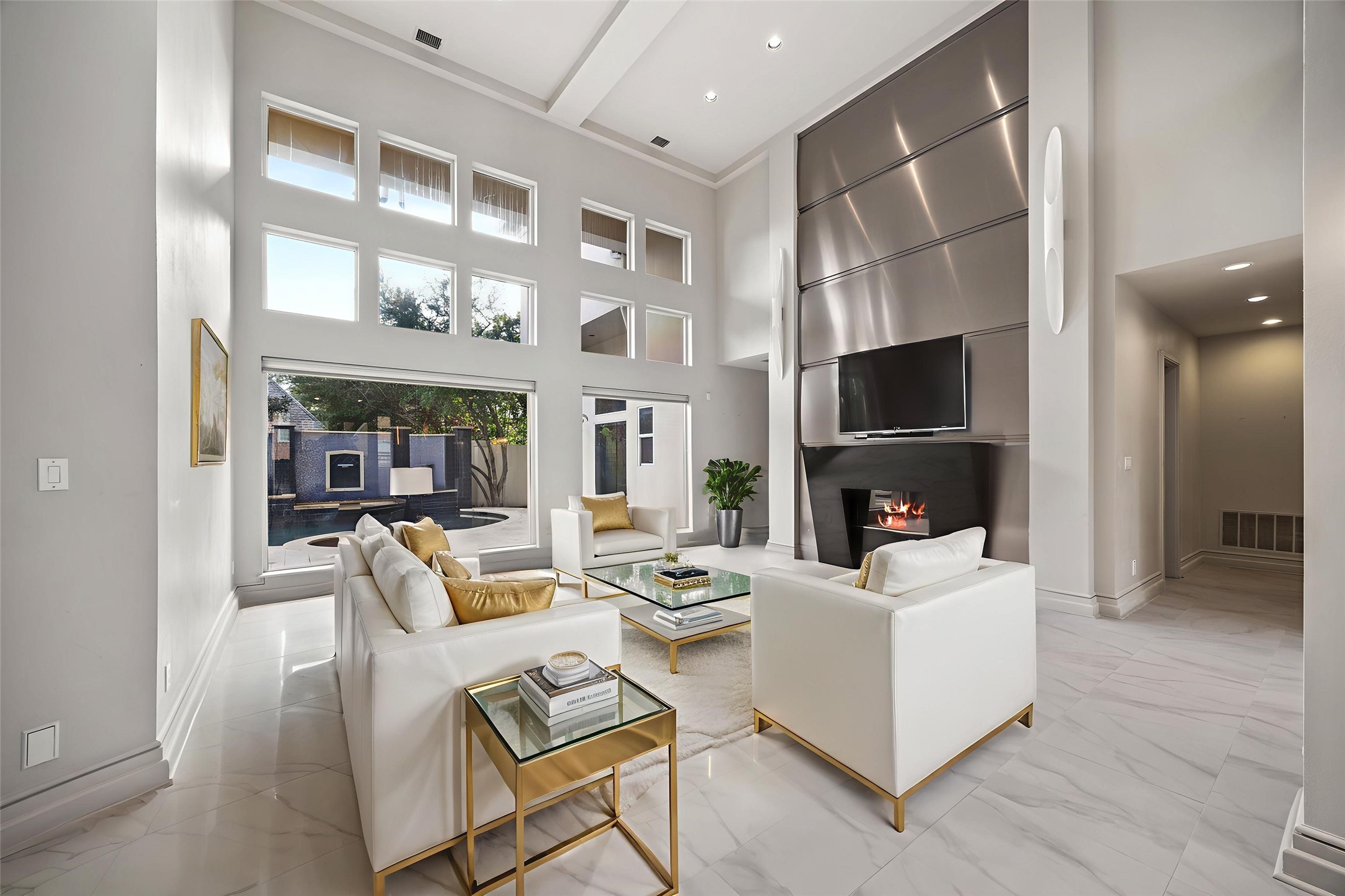 5608 Stone Cliff Court