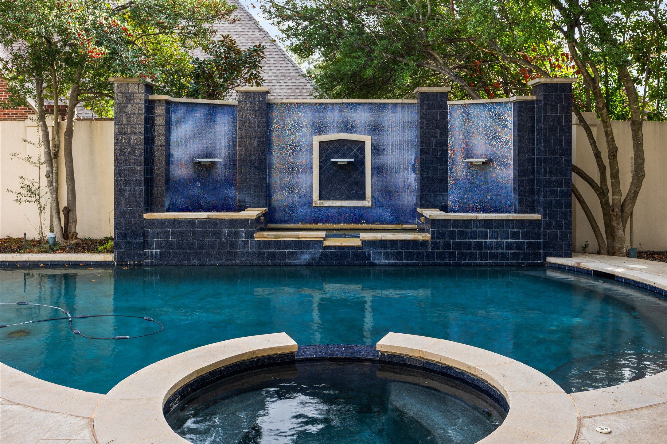 5608 Stone Cliff Court