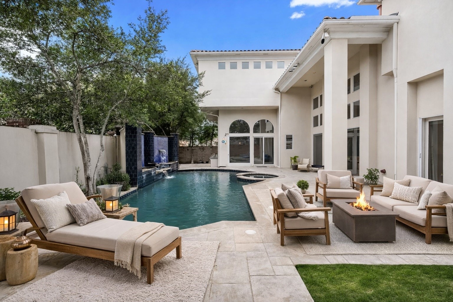 5608 Stone Cliff Court