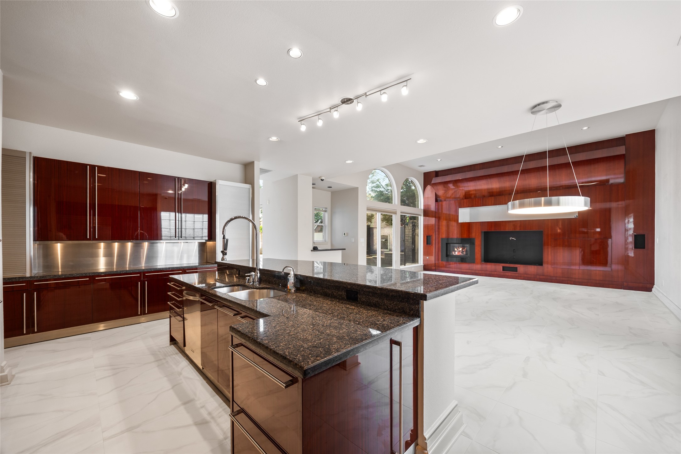 5608 Stone Cliff Court