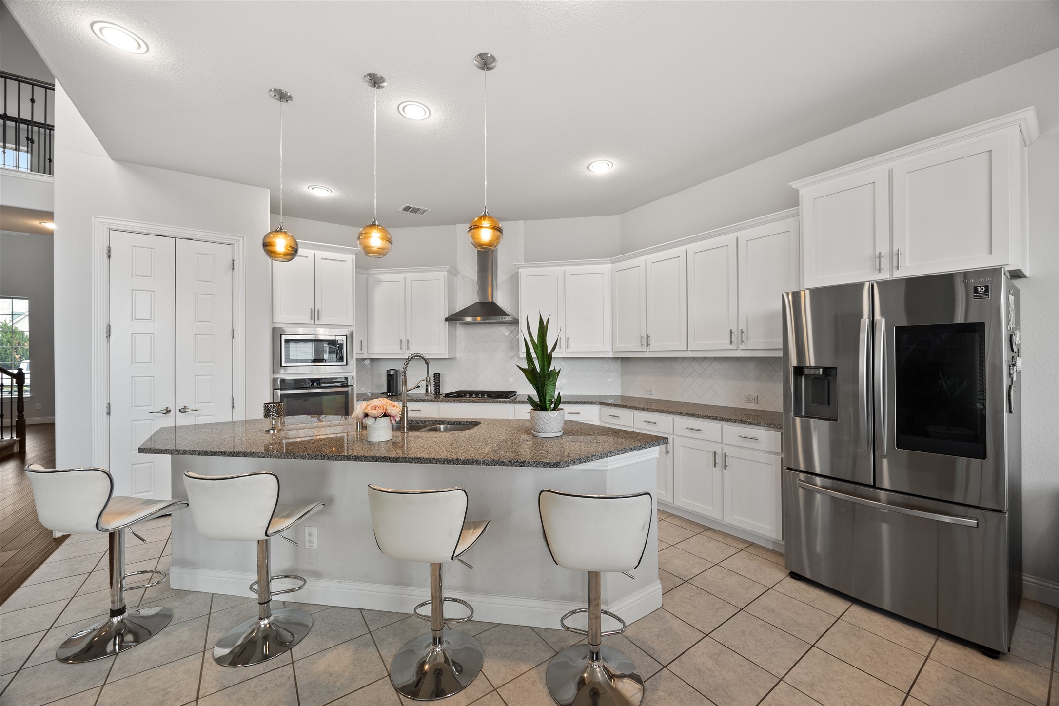 2212 Brooks Trail