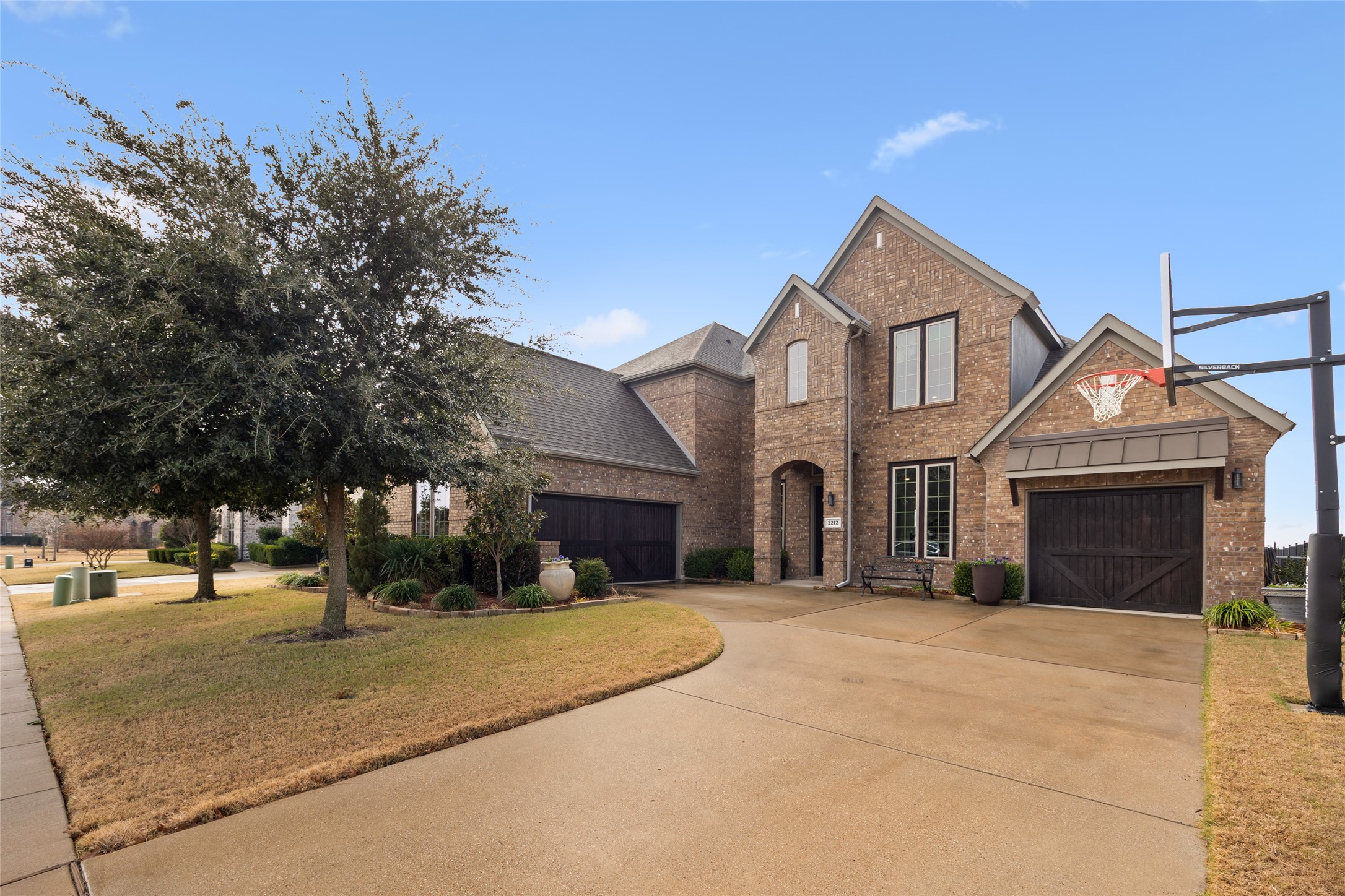 2212 Brooks Trail